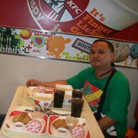 Peter Robles Photo 21