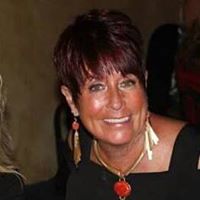 Suzanne Randall Photo 27