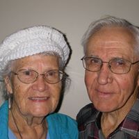 Betty Robertson Photo 34