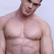 Brandon Larson Photo 38
