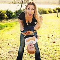 Lara Burns Photo 7