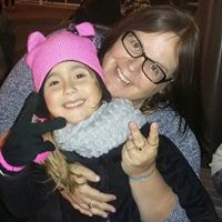 Amy Flores Photo 25