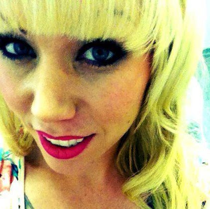Amanda Michaels Photo 18