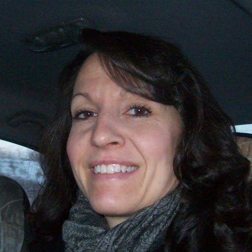 Suzanne Schneider Photo 41