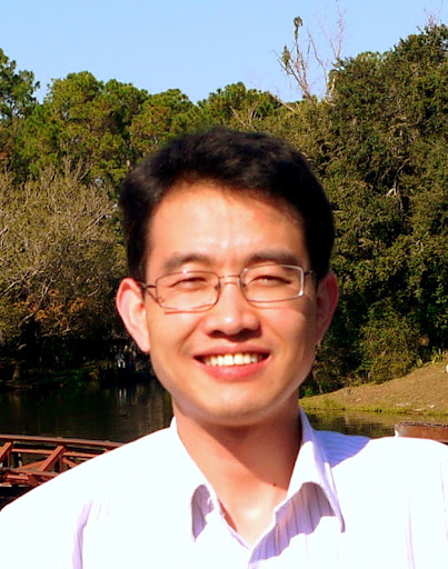 Jian Yang Photo 5