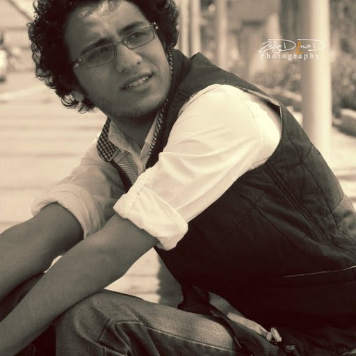 Hussein Saeed Photo 7