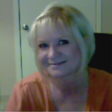 Elizabeth Langton Photo 18