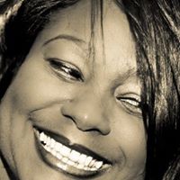 Raquel Jones Photo 40