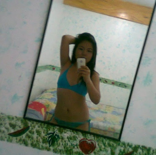 Claire Lopez Photo 31