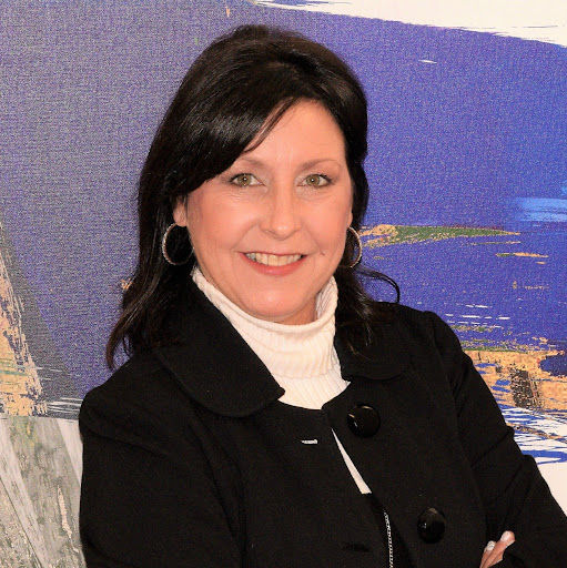 Darla Lyons Photo 3