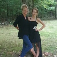 Tracy Wolfe Photo 18