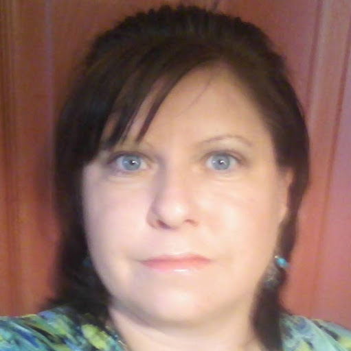 Lea Powell Photo 7