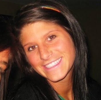 Melanie Gallagher Photo 9
