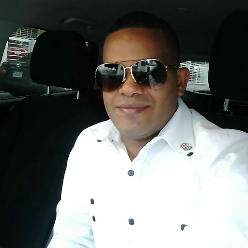 Juan Almanzar Photo 28