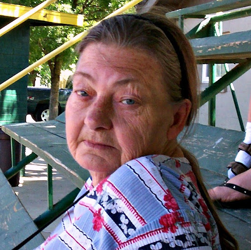 Joy Russell Photo 34