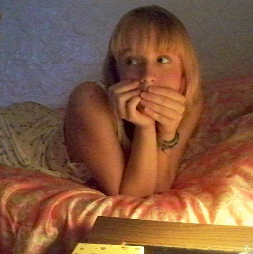 Hannah Rogers Photo 39