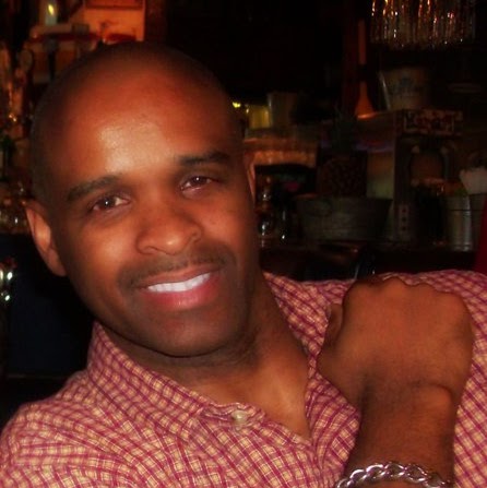 Clinton Brown Photo 25
