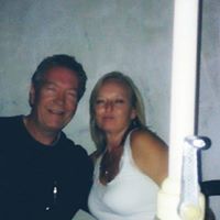 Debra Holliday Photo 9