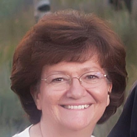 Debra Lewis Photo 24