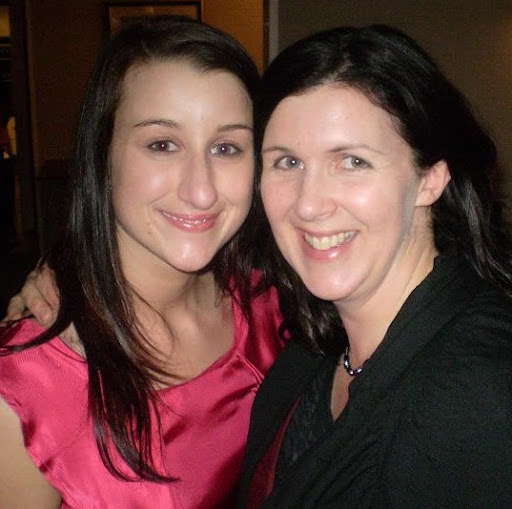 Julia Matthews Photo 23