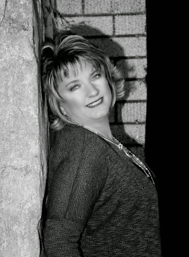Rhonda Fuller Photo 32