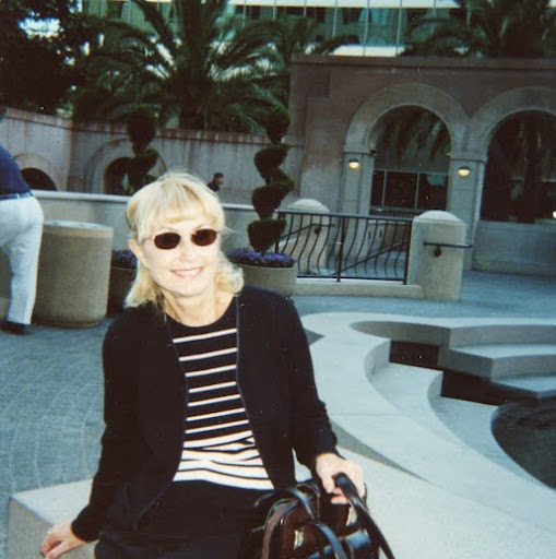 Cindy Morman Photo 16