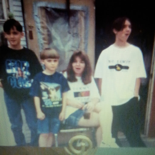 Annette Kennedy Photo 14