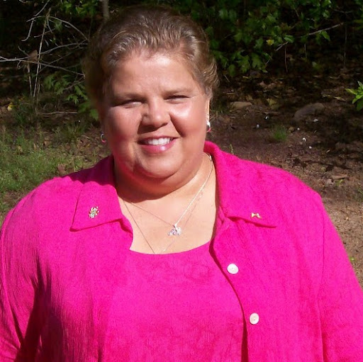 Michelle Marshall Photo 34