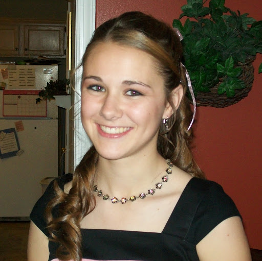 Katherine Sizemore Photo 15