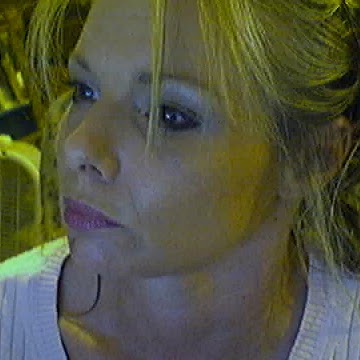 Shelly Vega Photo 24