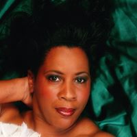 Barbara Perkins Photo 15