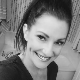 Amy Morrow Photo 39