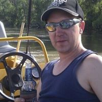 Adam Jarrett Photo 25