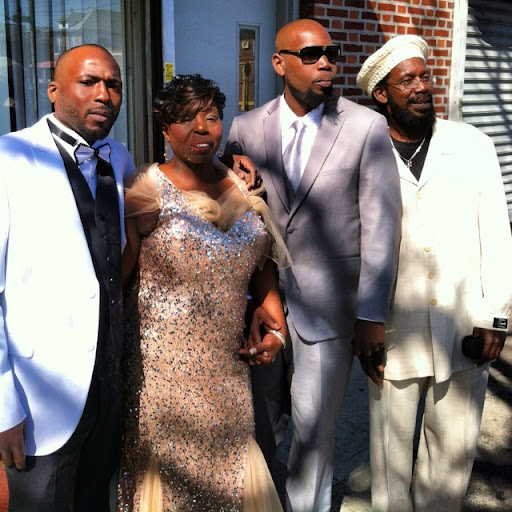 Antoinette Moore Photo 41