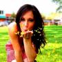 Julia Strickland Photo 33