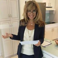 Diane Hernandez Photo 19