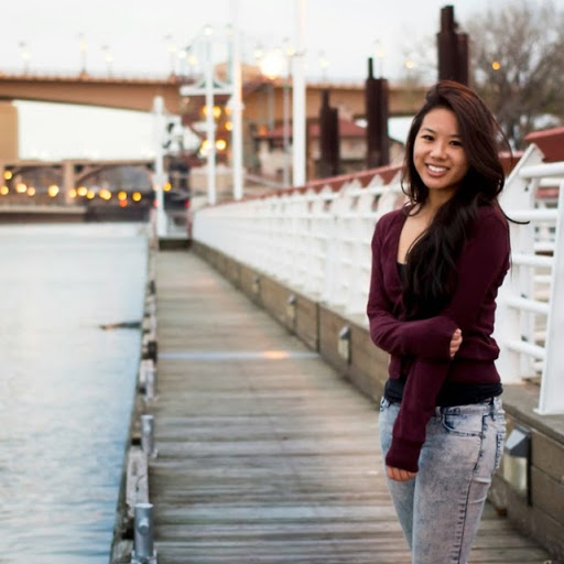 Vi Tran Photo 13