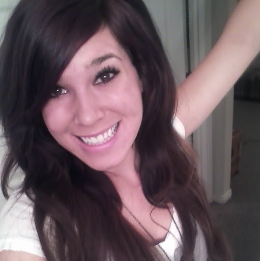 Hannah Stanton Photo 37