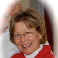 Linda Livingston Photo 21