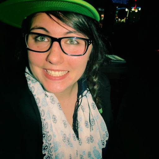 Julie Proulx Photo 16