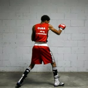 Jonathan Cruz Photo 33