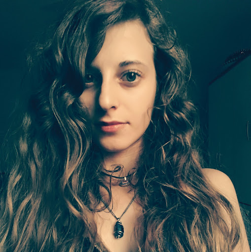 Elisa Walker Photo 9