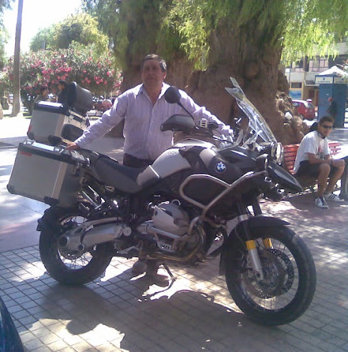 Manuel Gallegos Photo 37