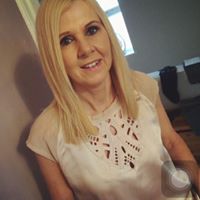 Lisa Sutcliffe Photo 4