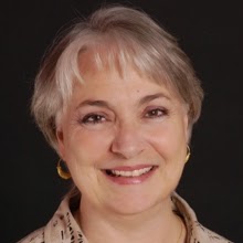 Suzanne Saunders Photo 34
