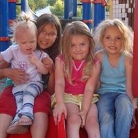 Connie Larson Photo 24