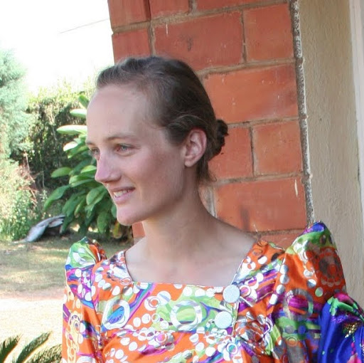 Amelia Holmes Photo 4