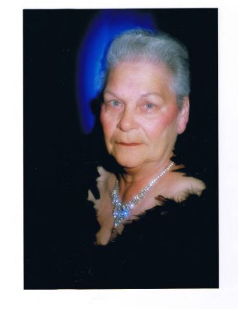Louise York Photo 19