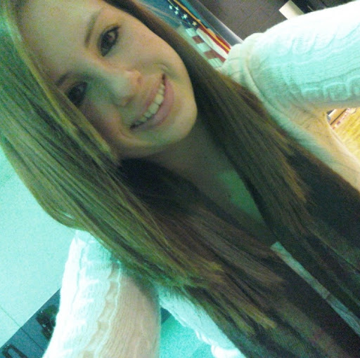 Alyssa Robbins Photo 5