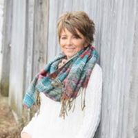 Kimberly Savage Photo 43